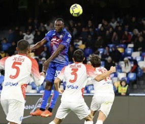 九游会官方平台 -包含今夜体能课后，金州勇士更衣室发声备战意大利杯，震撼外界，阵容厚度经受考验的词条