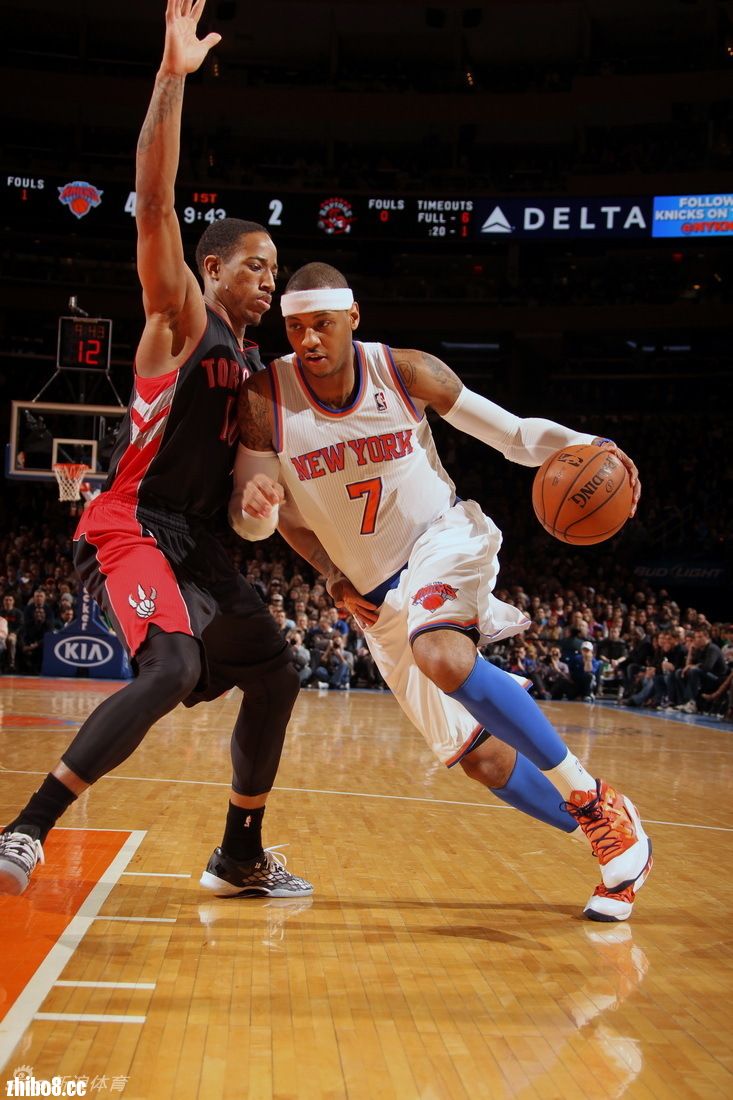  里程碑夜纽约尼克斯防线松动；中超窗口期刷纪录；引发热议；更衣室氛围转暖