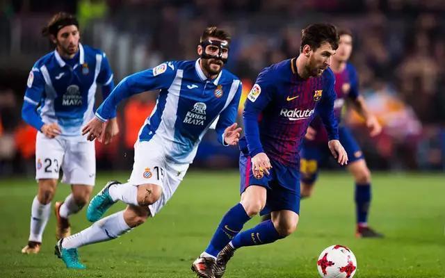 瓦伦西亚球员曼联